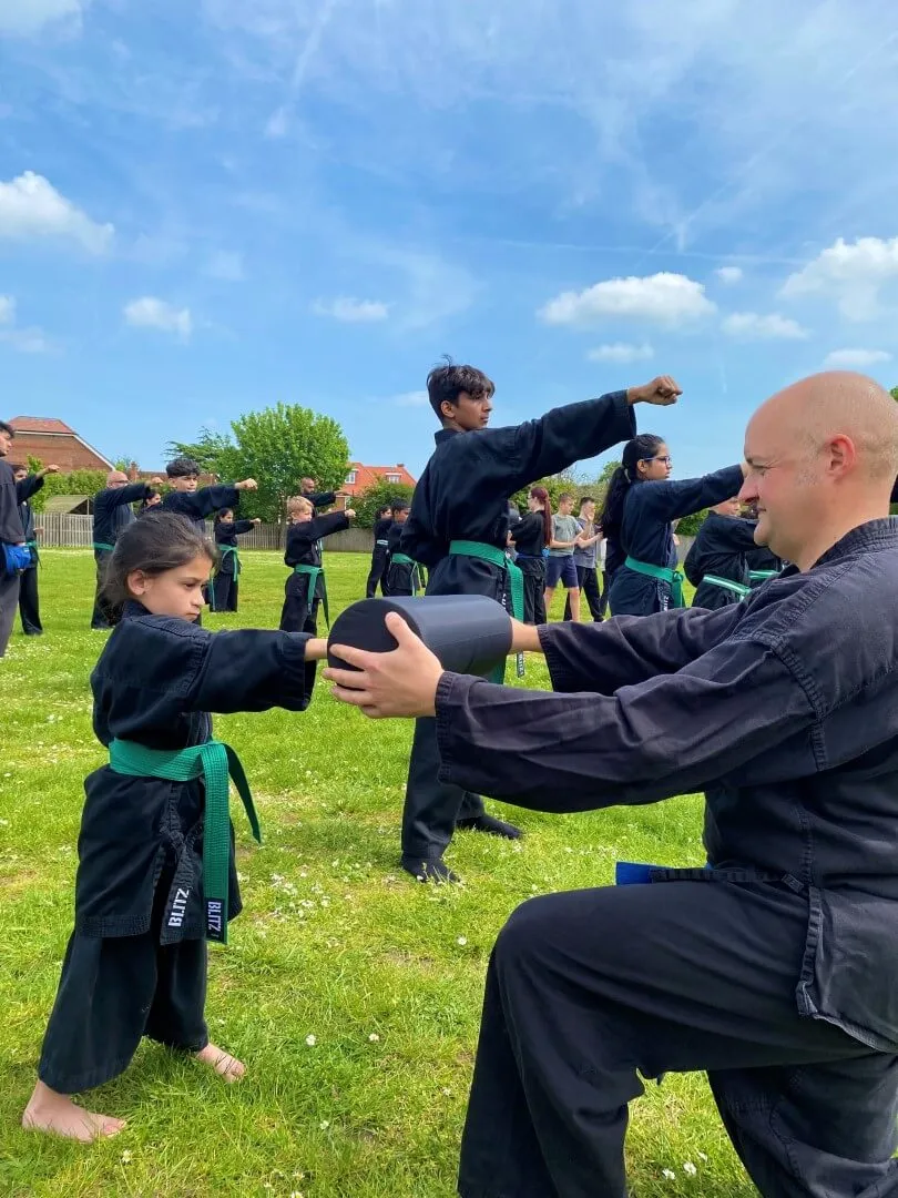 https://www.shuhari.co.uk/_app/immutable/assets/Karate_classes_in_Maidenhead.cdeeec08.webp