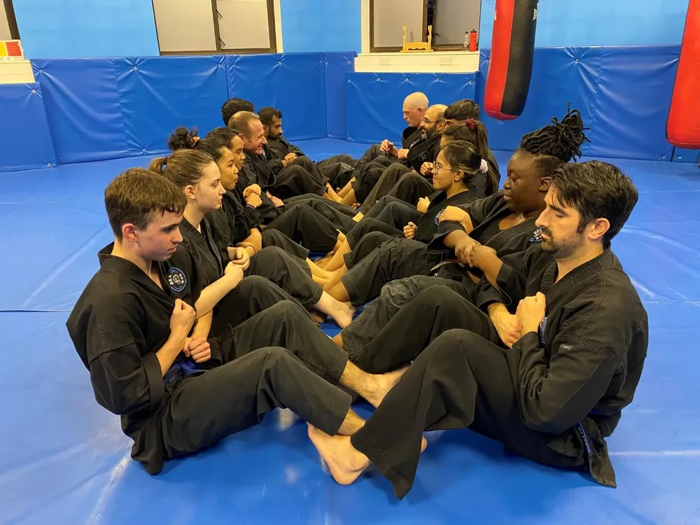 https://www.shuhari.co.uk/_app/immutable/assets/Parent_and_child_martial_arts_classes_in_Slough.f47069f3.webp