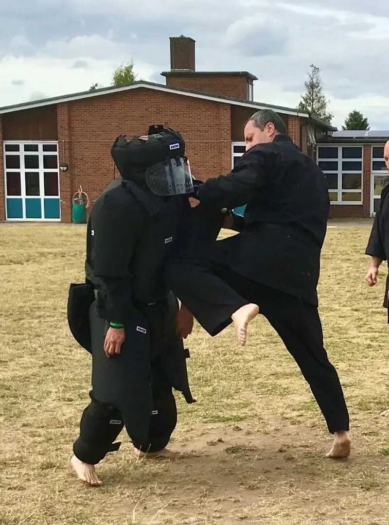 https://www.shuhari.co.uk/_app/immutable/assets/Self_defence_classes_in_Maidenhead.30e65496.webp